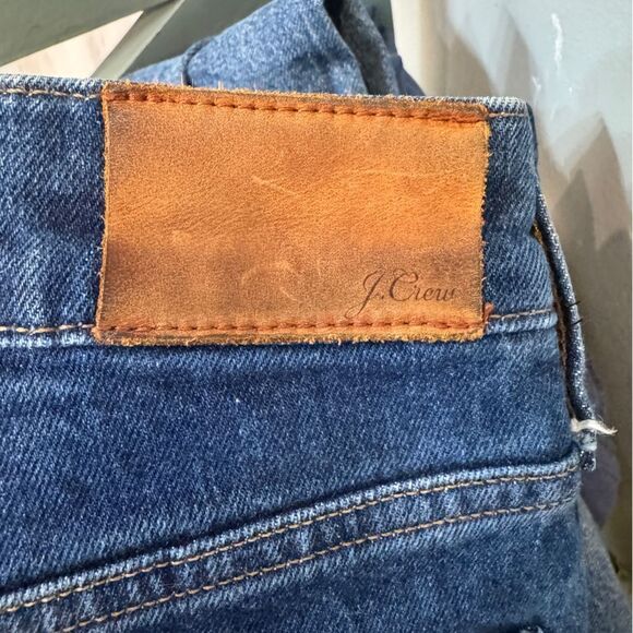 J Crew 90’s Classic Straight fit Jean in rinse wash- New without tags - Picture 5 of 13